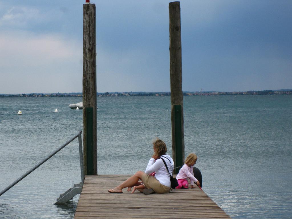 Camping Piantelle Moniga del Garda Eksteriør bilde
